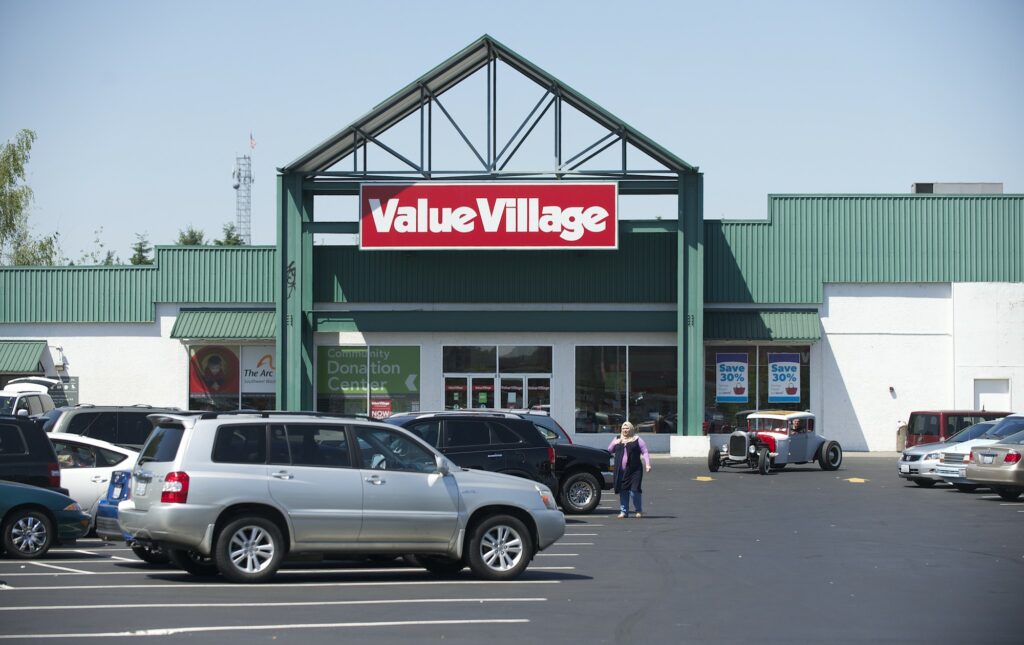 Valuevillagelistens - Win $2 OFF - Value Village Survey